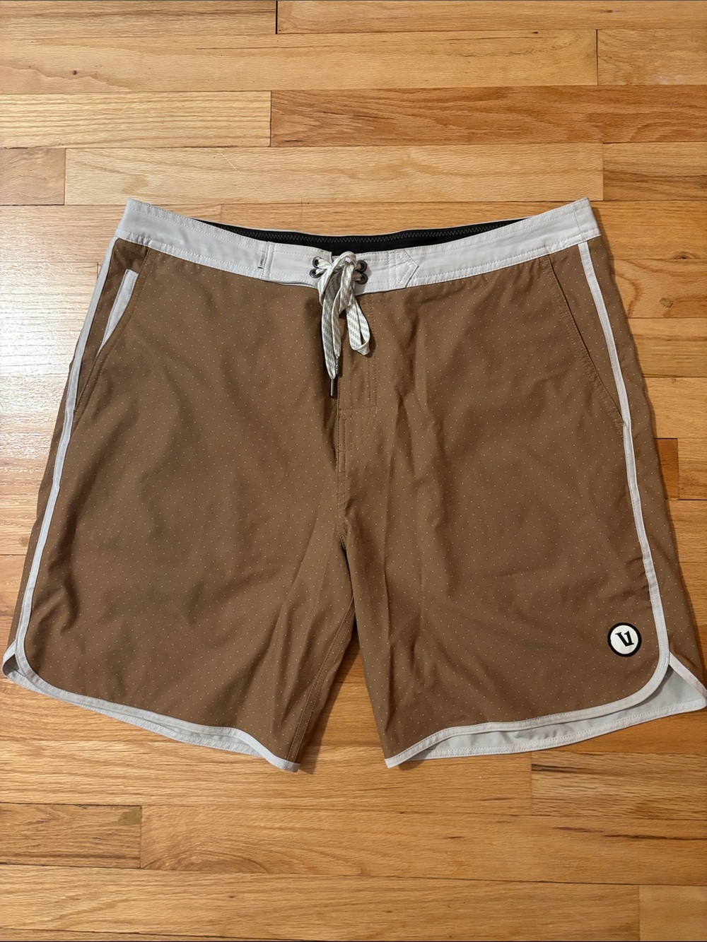 Vuori Men's Cruise Boardshort size 34